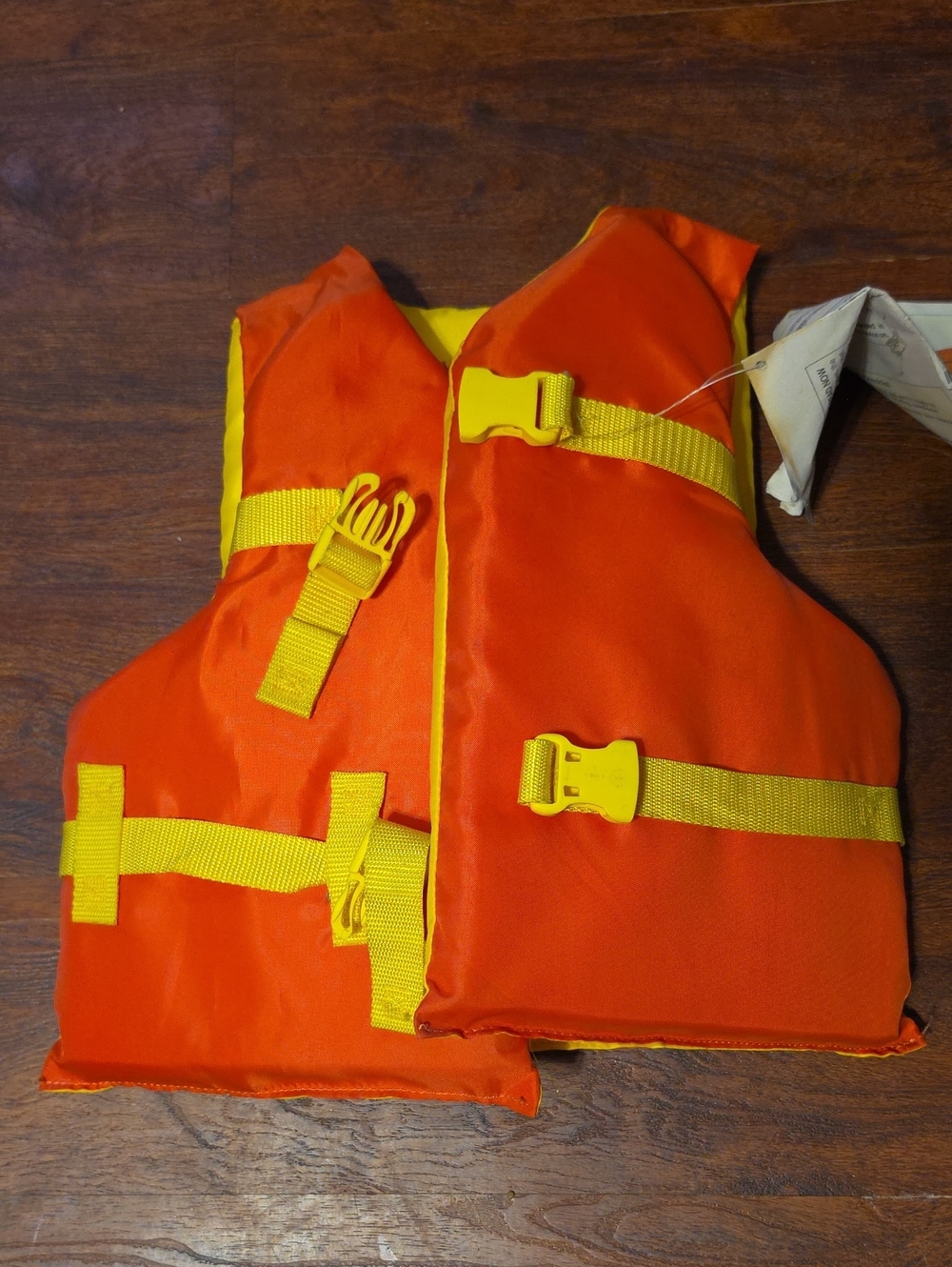 NWT Life Jacket Youth Size
